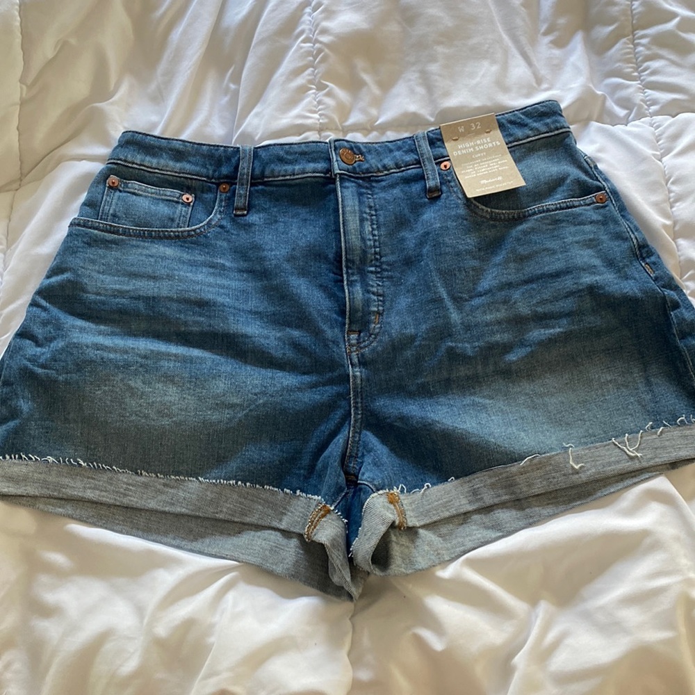 Madewell curvy high rise denim shorts 32 NWT